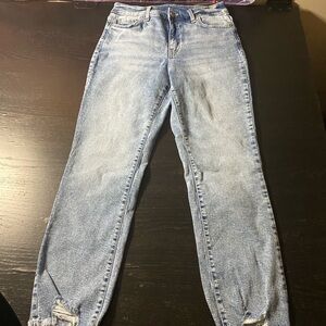 Time and Tru Women's Light Wash Ankle Jeans